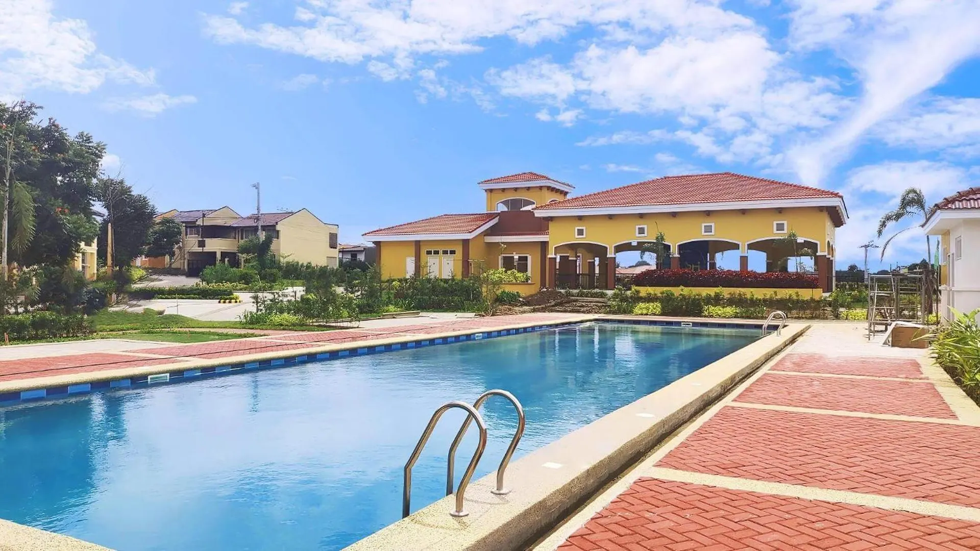 Aparthotel Vittoria Suites At Northpoint Pines Estate Davao Philippines
